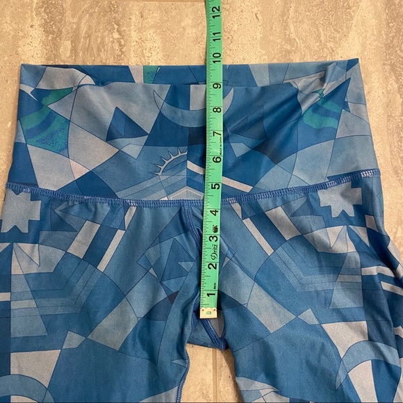 Teeki Lightening in a Bottle Blue Feather Leggings - Picture 6 of 10